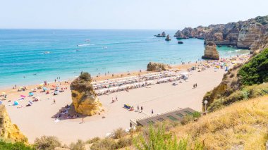 Portekiz Algarve plajı Praia Dona Ana Lagos 'ta