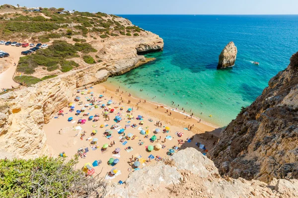 Carvalho beach uitzicht over de Algarve, Portugal, Europa — Stockfoto