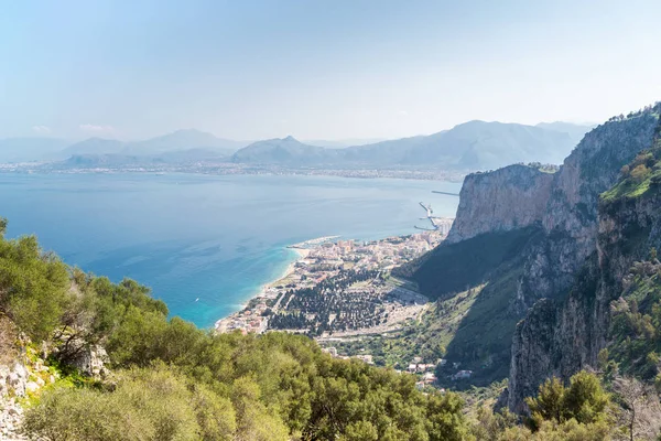 Panoramiczny widok na morze, Monte Pellegrino - Palermo, Sycylia. Zdjęcie Stockowe