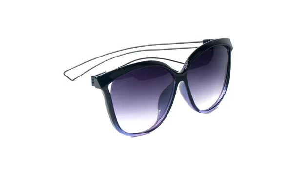 Сонцезахисні окуляри на білому — стокове фото