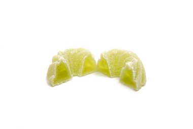 Beyaz arka plan üzerinde izole renkli marmelat