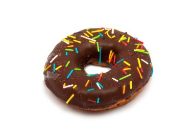 Çikolata özel tatlı çörek üzerinde beyaz izole