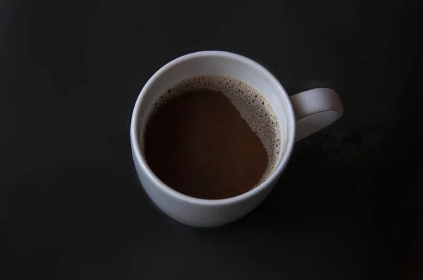 Caffè Con Latte Sfondo Nero — Foto Stock