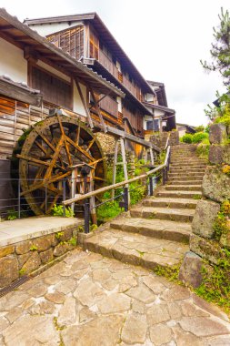 Dönüm su çarkı taş basamaklar Magome Nakasendo V