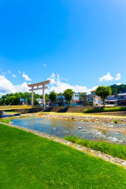 Torii Takayama nehir Tease gündüz V evleri