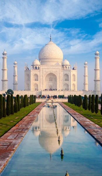 Fuente Taj Mahal Reflexión Fuente Telefoto — Foto de Stock