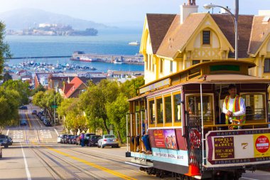 San Francisco Koyu'nda Alcatraz teleferik Hyde St Hill