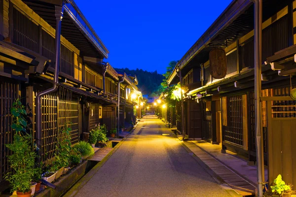 Maisons en bois centrées Vieille ville de Hida-Takayama — Photo