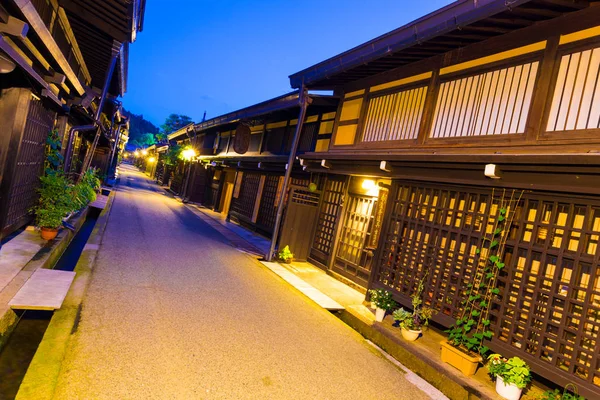 Tradycyjny japoński wiersz domy Takayama starego miasta — Zdjęcie stockowe