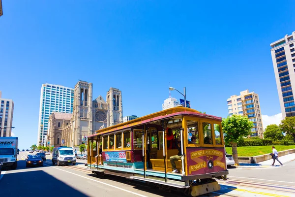 San Francisco Cable Car Grace Cathedral H — Stock Photo, Image