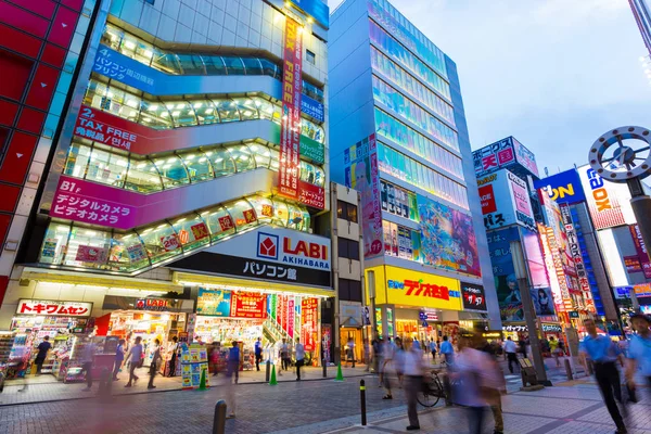 Tokyo Akihabara Evening Electronics Shops Angled H — Stock Photo, Image