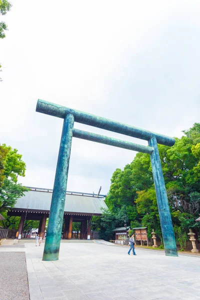 Santuário de Yasukuni Daini Torii Angled Shinmon V — Fotografia de Stock