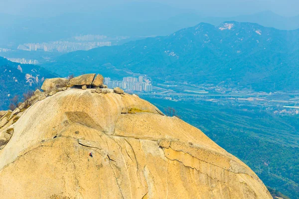 Bukhansan Insubong Mountain Peak Valley view Seoul — стоковое фото