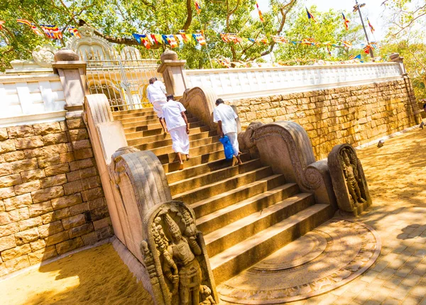 Anuradhapura Jaya Sri Maha Bodhi mensen Moonstone — Stockfoto