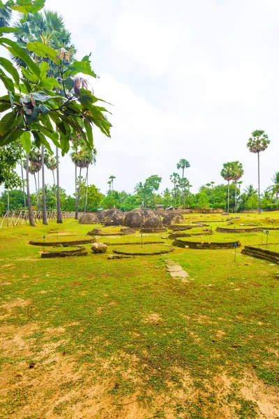 Jaffna Kandarodai Archeologische Site stoepa's H — Stockfoto