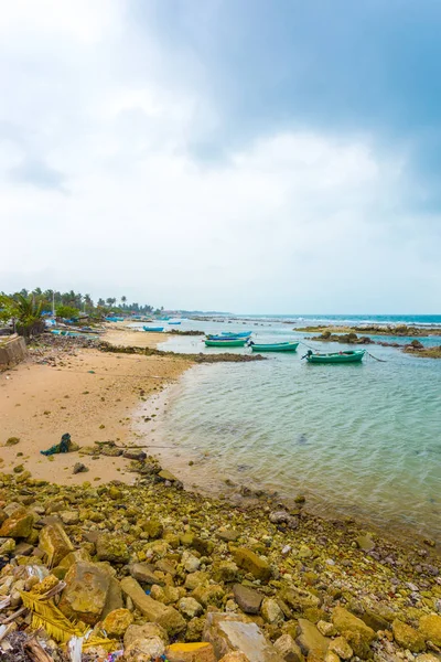 Jaffna Point Pedro fiske båtar kusten havet V — Stockfoto