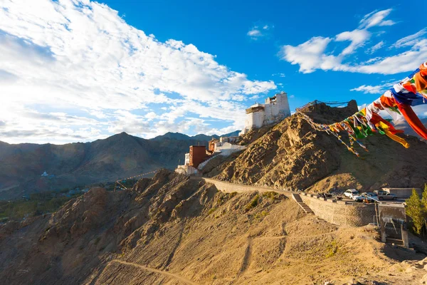 Leh Tsemo Fort Gompa Vadisi Dağları Ladakh H — Stok fotoğraf