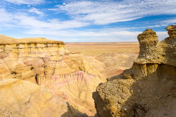 Falaises flamboyantes Bayanzag Désert de Gobi Mongolie — Photo