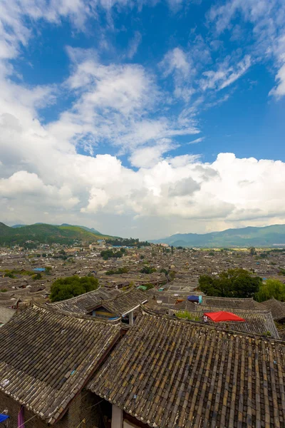 Lijiang Ciudad Vieja Tejas de Azulejos Tradicionales Vista —  Fotos de Stock