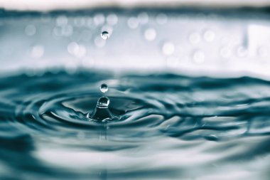 Su damlası. Eylem dondur.