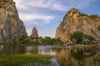 Manzara ile Rocky park (Khao Ngu vurdu)