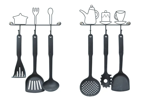 Beyaz arka plan üzerinde asılı Kepçeler topluluğu. Bunun clipp ilgisi yok