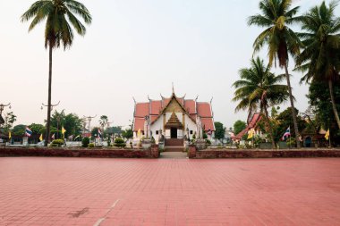 Wat Phum Budist tapınağı bu binadır