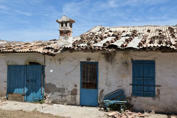 Casa grega abandonada — Fotografia de Stock