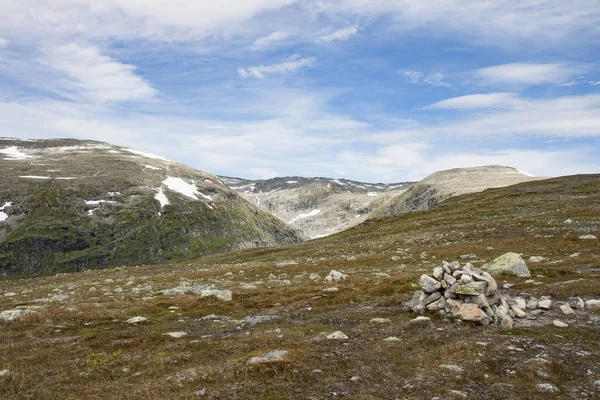Stânci în munte — Fotografie, imagine de stoc