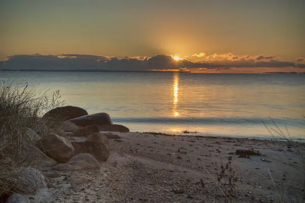 Zonsopgang over de oceaan — Stockfoto