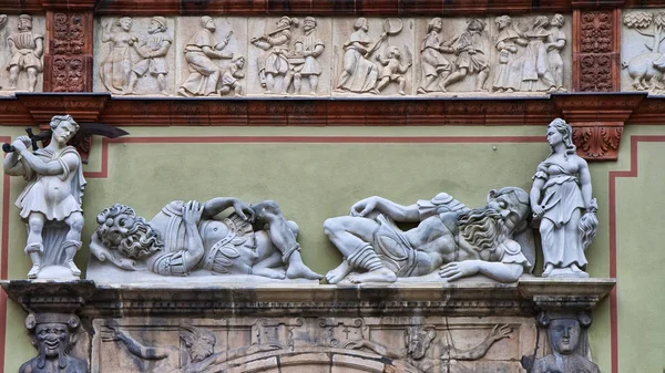 Old Sculptures on a Wall — Stock Photo, Image