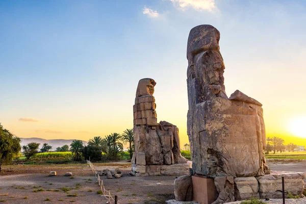 Singende Kolosse aus Memnon — Stockfoto