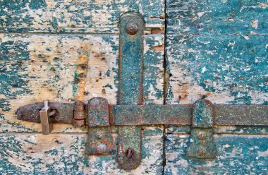 Eski yıpranmış kilit