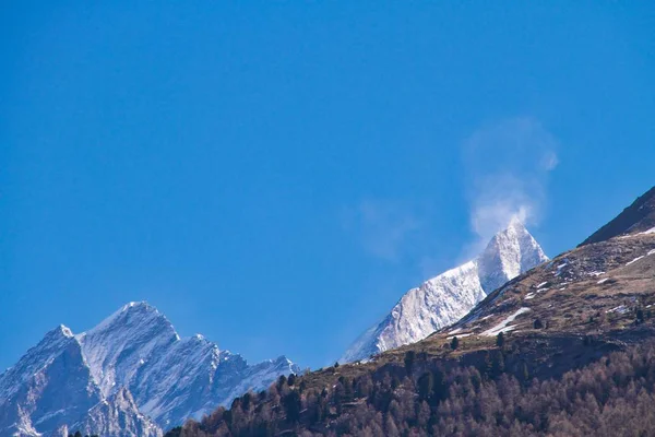 Cime Innevate Delle Alpi Svizzere — Foto Stock