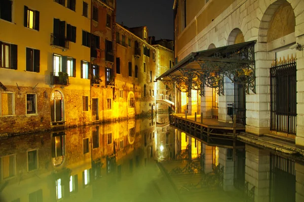 Canal Venecia Italia Por Noche Completamente Vacío Barcos Personas — Foto de Stock