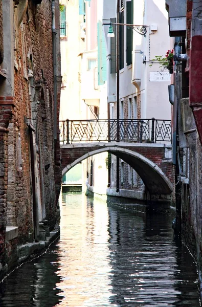 Порожній Міст Канал Венеції — стокове фото