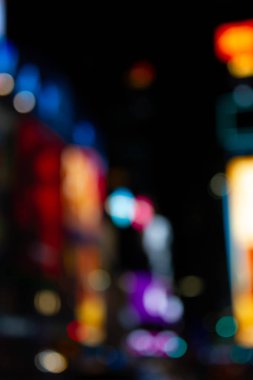 Times Meydanı 'ndan gece soyut Bokeh şehir ışıkları