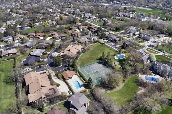 Vista aérea del barrio de los suburbios — Foto de Stock