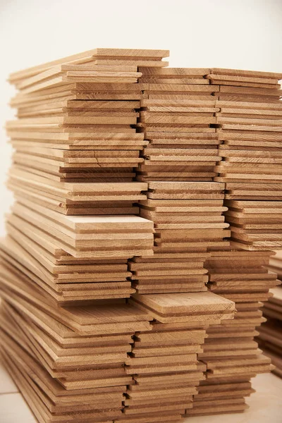 A pile of oak parquet in the apartment — Stock Photo, Image