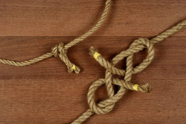 編み物、そのガイドの結び目. — ストック写真