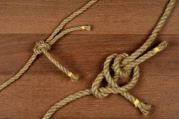 Eine Strickanleitung für den Knoten. — Stockfoto