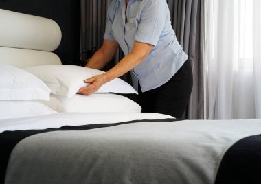 hizmetçi yatak yapma