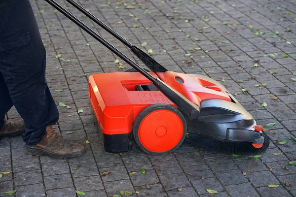 Manual car for cleaning sidewalks — Stock Photo, Image