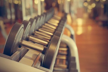 closeup halter salonunda