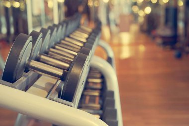 closeup halter salonunda