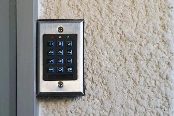 Close-up push-button lock of entrance doors — Stock Photo, Image