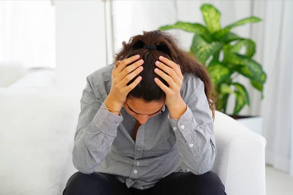 Woman in grief — Stock Photo, Image