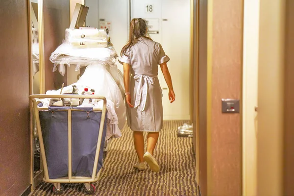 Cleaners trolley at hotel. — Stock Photo, Image