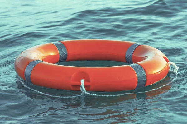 Turuncu lifeşamandıra havuz halkası float