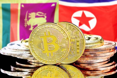 Sri Lanka ve Kuzey Kore 'deki kripto para birimi ve engelleme teknolojisi yatırımcıları için kavram. Sri Lanka ve Kuzey Kore bayrağının arka planında Bitcoin 'ler.